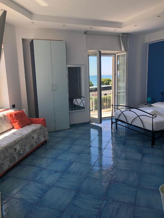 Hotel Blue Sea Salerno Exterior foto